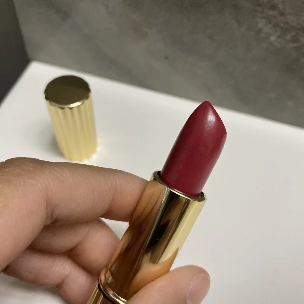 Estee Lauder Futurist Full Treatment Lipstick 04 Blazing Berry Smaller Gold Tube